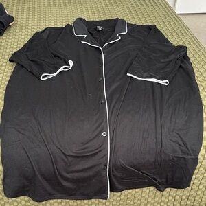 Jones New York Black Shirt with White Piping